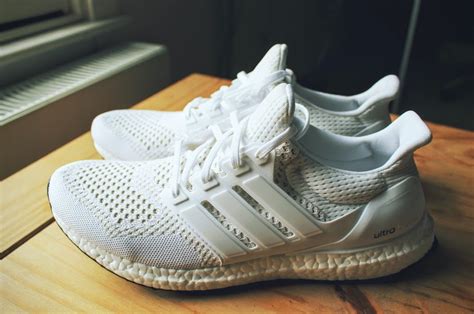 adidas ultra boost triple white real vs fake|adidas ultra boost 21 triple white.